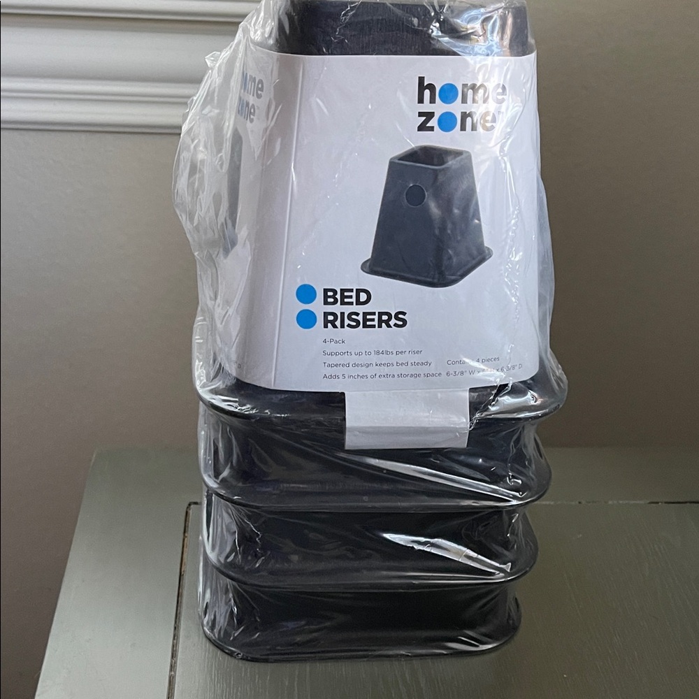 The Container Store Home Zone Bed Risers NWT Count / 4